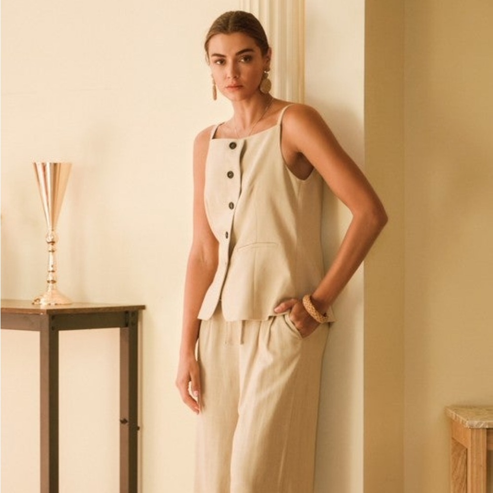 Elegant Beige Women's 2 piece Pant Suit